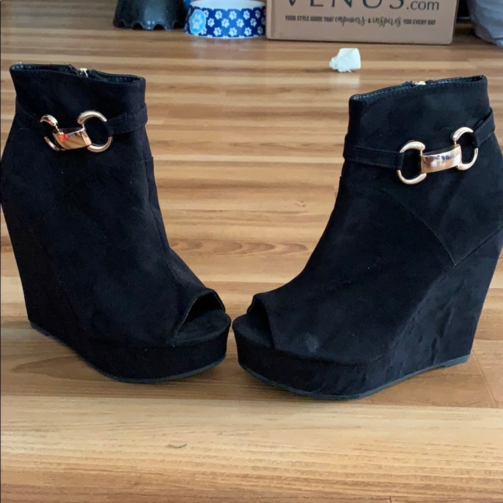 Ankle Wedge Heels (Size: 6.5)